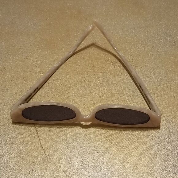 Roberi & Fraud Frances cateye Pearlized sunglasses - Picture 5 of 15